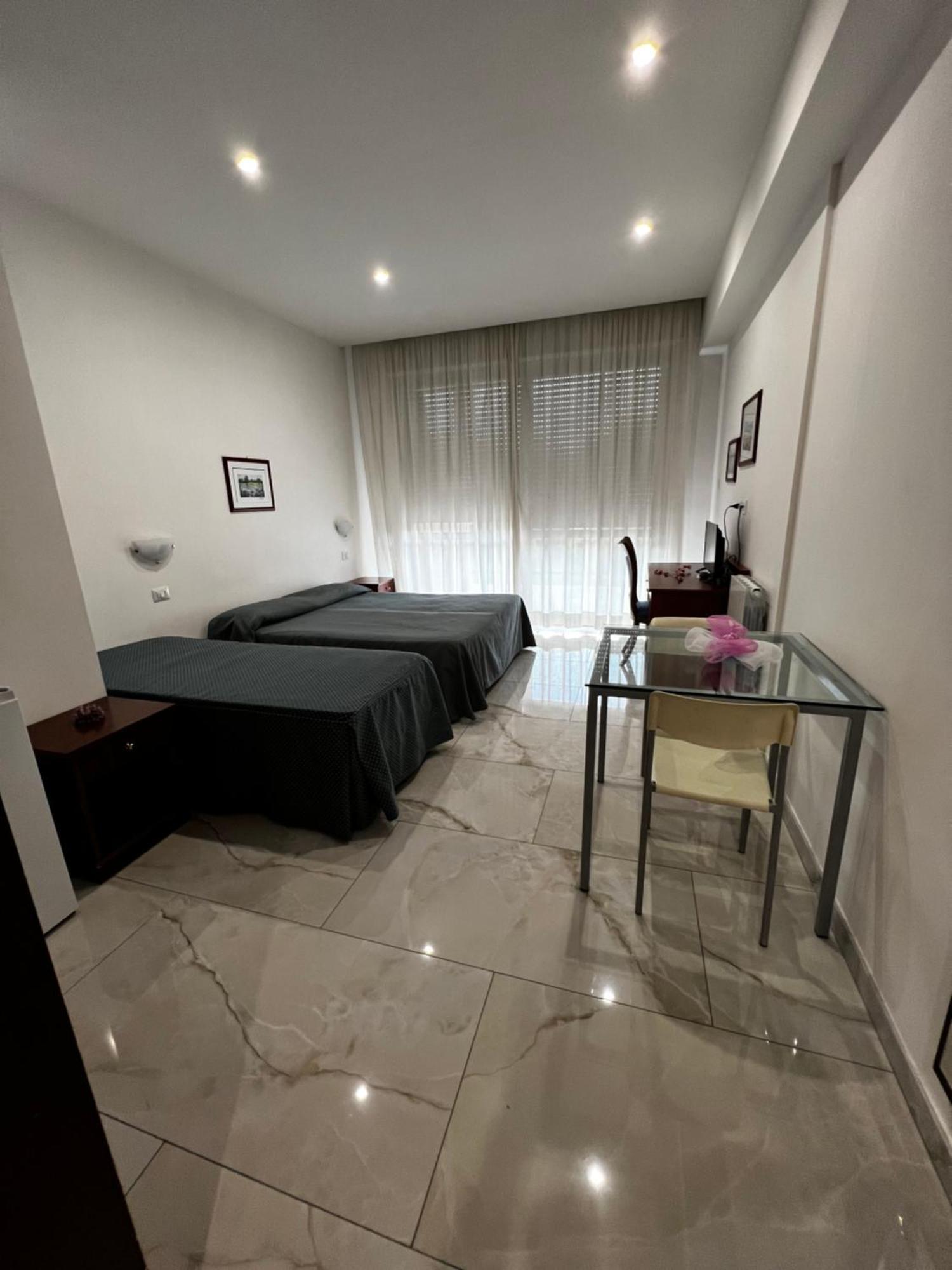 Parco Tirreno Hotel Рим Екстер'єр фото
